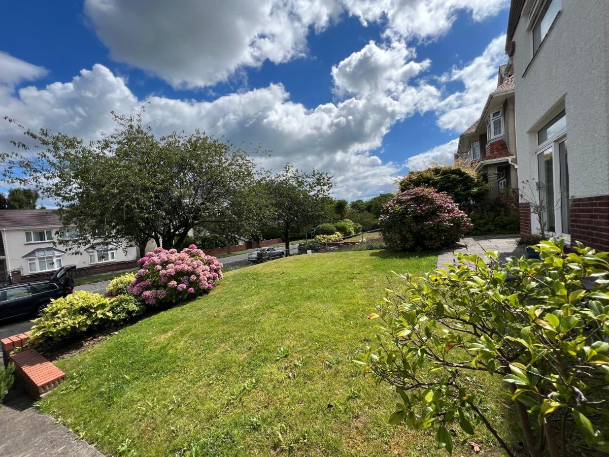 Gower Getaway - Parking & Ensuite Swansea Bagian luar foto